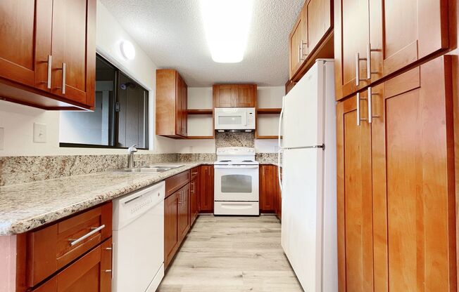 Pet Friendly Kaneohe Townhouse with A/C
