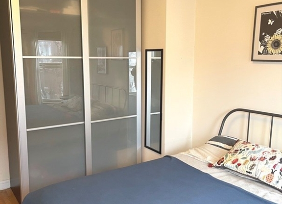1 bed, 1 bath, 500 sqft, $2,750, Unit 7(3C)