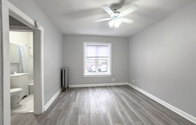 Studio, 1 bath, $1,195, Unit 4606-1C