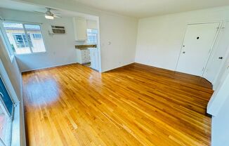 601-821 N LAS PALMAS AVE