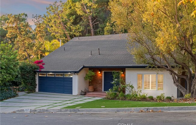 9767 BLANTYRE DR