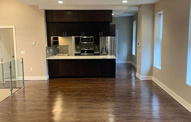 2 beds, 2.5 baths, 2,080 sqft, $2,987, Unit 102