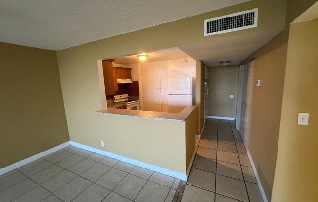 3 beds, 2 baths, $2,600, Unit Bech Sunshine LLC B802