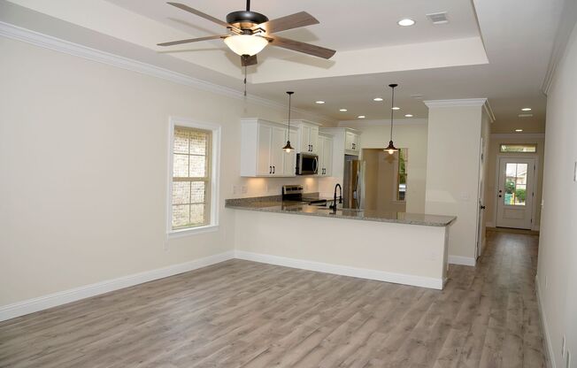 4 bedroom in the heart of Niceville!