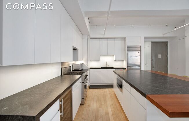 62 COOPER SQ