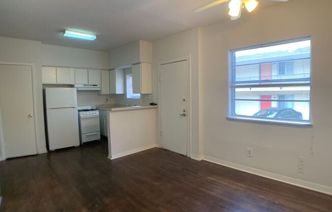 Studio, 1 bath, 400 sqft, $1,075