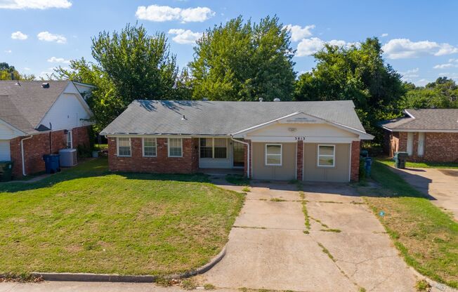 Beautifully Updated 5-Bedroom Home in Midwest City