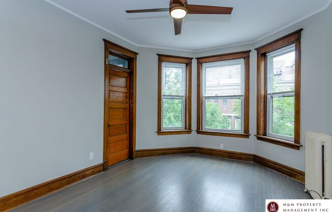 1206-08 Lexington
