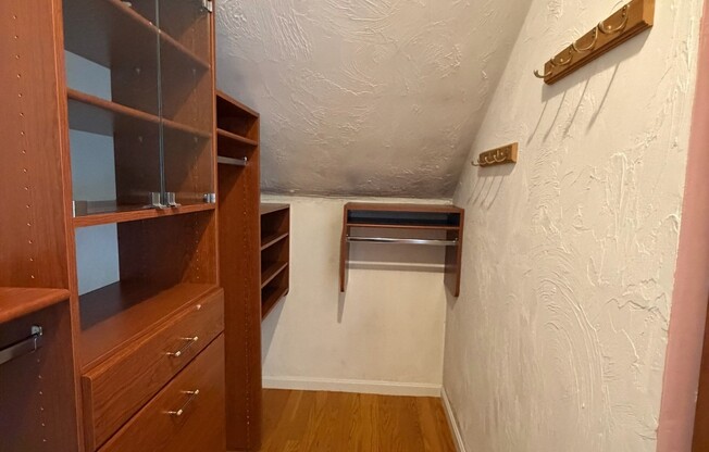 2 beds, 2.5 baths, 1,550 sqft, $2,850, Unit Unit 44