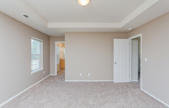 3 beds, 2.5 baths, $2,550