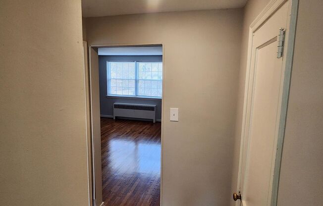 1 bed, 1 bath, 663 sqft, $1,855, Unit D-10