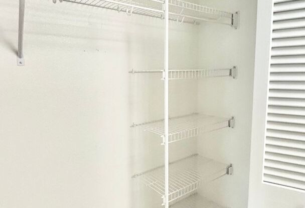 1 bed, 1 bath, 465 sqft, $1,325, Unit 310