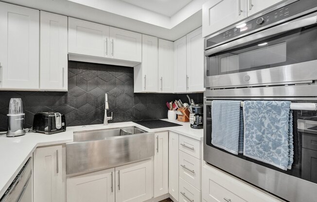 600 Three Islands Blvd