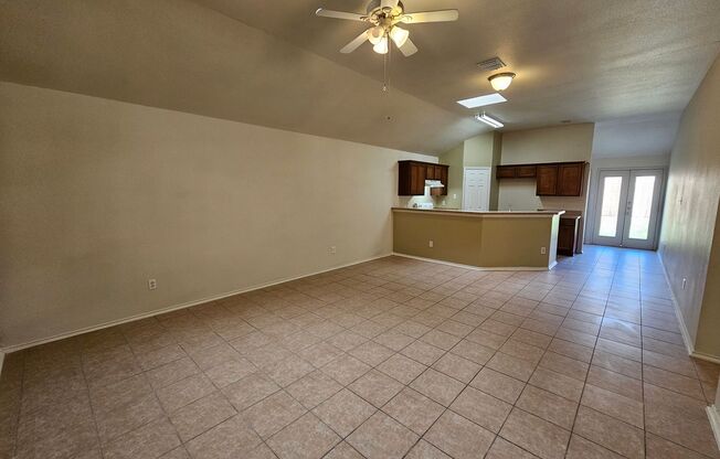 3 beds, 2 baths, $2,100