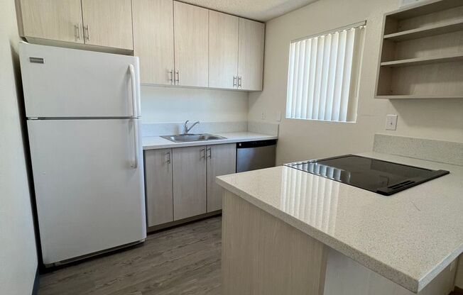 2 beds, 1 bath, 669 sqft, $1,260, Unit 42