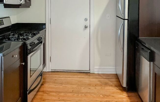 1 bed, 1 bath, 449 sqft, $2,175, Unit 3816S-2W