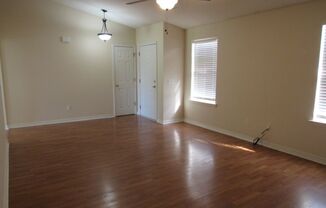 3 beds, 2 baths, $1,650