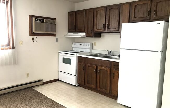 1 bed, 1 bath, 550 sqft, $640, Unit 2