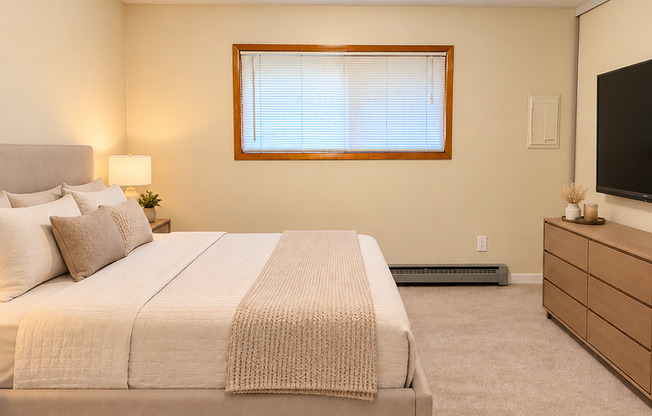 1 bed, 1 bath, 600 sqft, $1,150, Unit 35