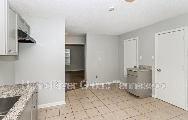 3878 WINWOOD DR