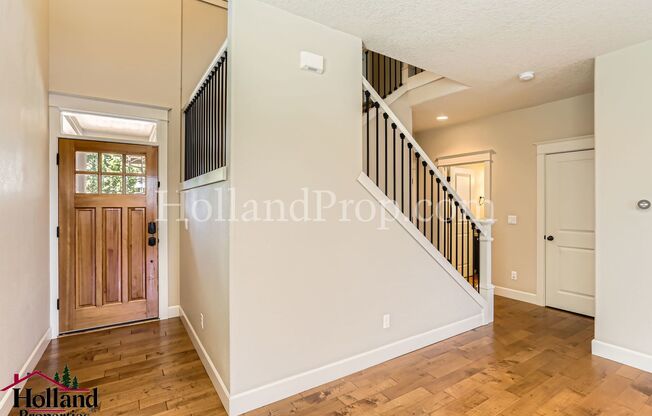 Stylish 3-Bedroom Home with Modern Comforts in Prime Tigard Location