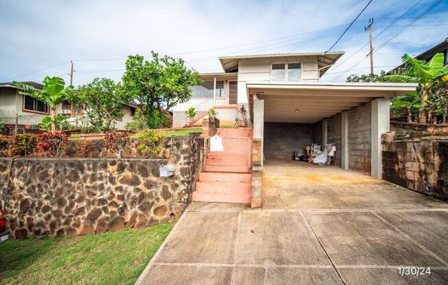 Rarely Available 4 BD/2 BA Home in Aiea