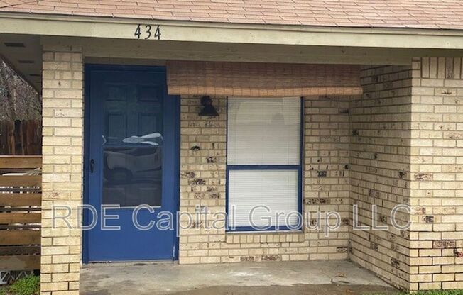 434 NW 23 ST