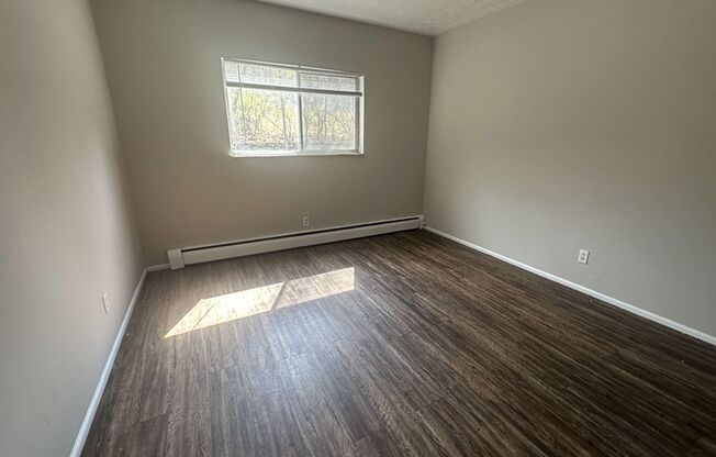 1 bed, 1 bath, 560 sqft, $825, Unit 611-19
