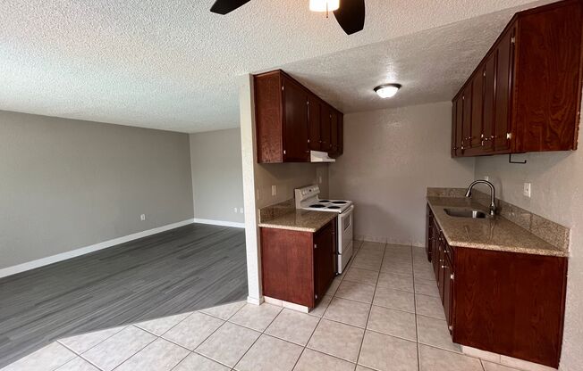 1 bed, 1 bath, 800 sqft, $2,200