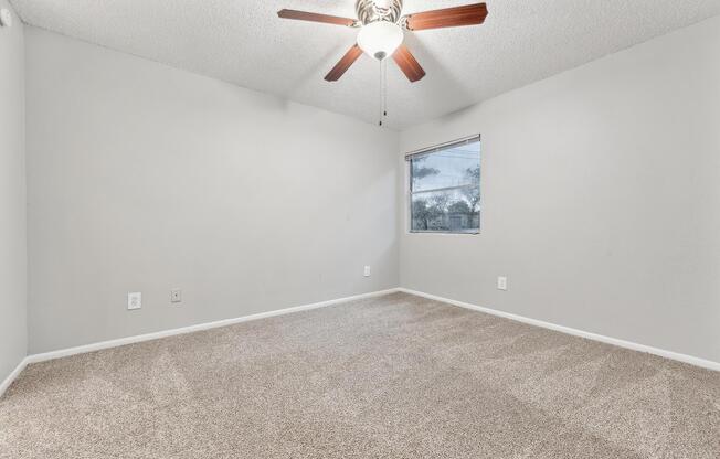 1 bed, 1 bath, 650 sqft, $1,099