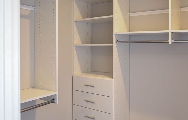 2 beds, 2 baths, 1,144 sqft, $2,650, Unit 527