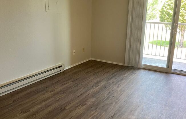 Studio, 1 bath, $1,150, Unit 09