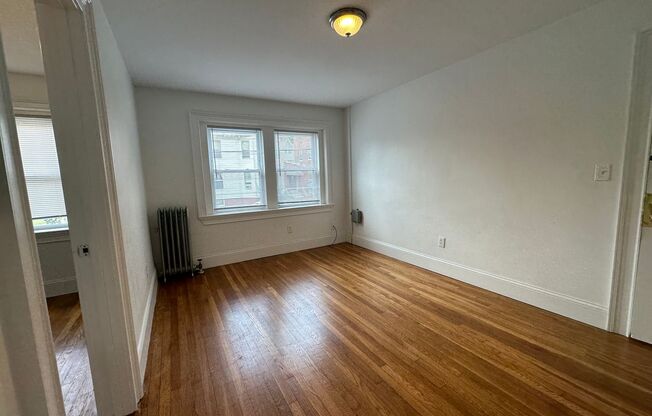 2 beds, 1 bath, 524 sqft, $2,290, Unit 109 Summer #114