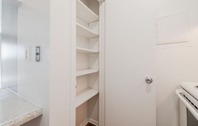 1 bed, 1 bath, 576 sqft, $1,175, Unit 2298-23