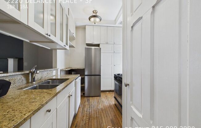2220 DELANCEY PL