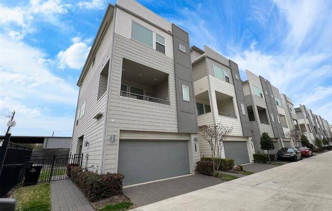 2703 EADO EDGE CT