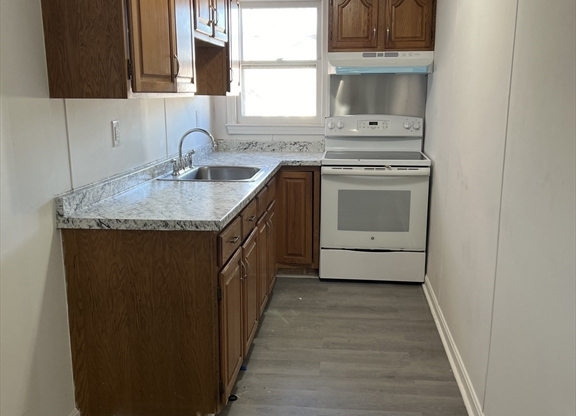 1 bed, 1 bath, 750 sqft, $1,600, Unit 3