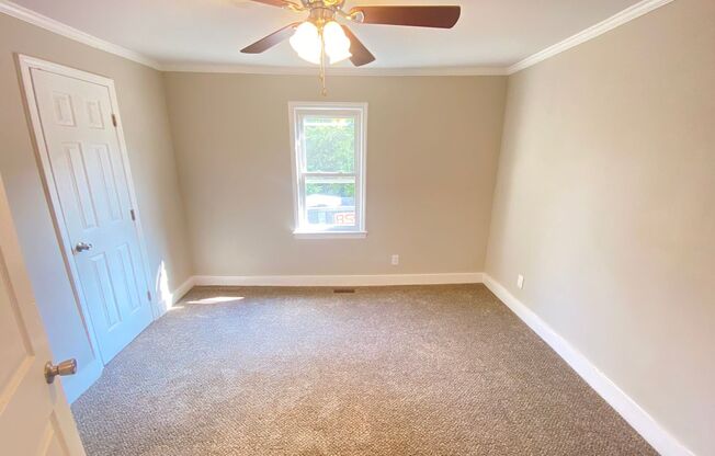 3 beds, 1 bath, $1,150