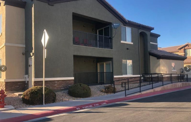 2 beds, 2 baths, $1,700