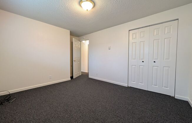 3 beds, 1 bath, $1,895