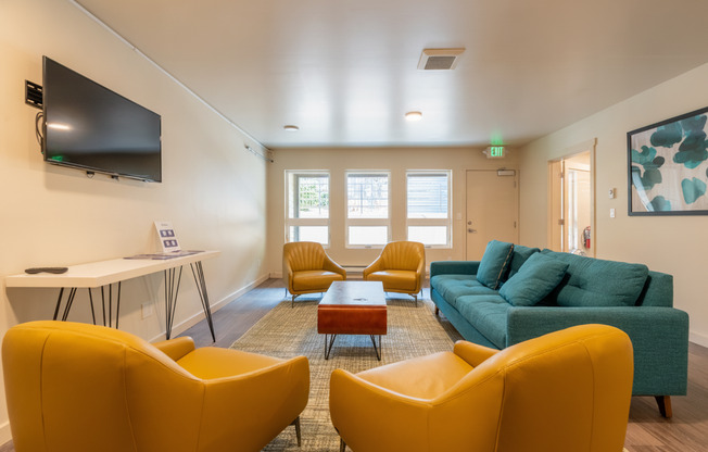 1 bed, 1 bath, 744 sqft, $1,795, Unit 127