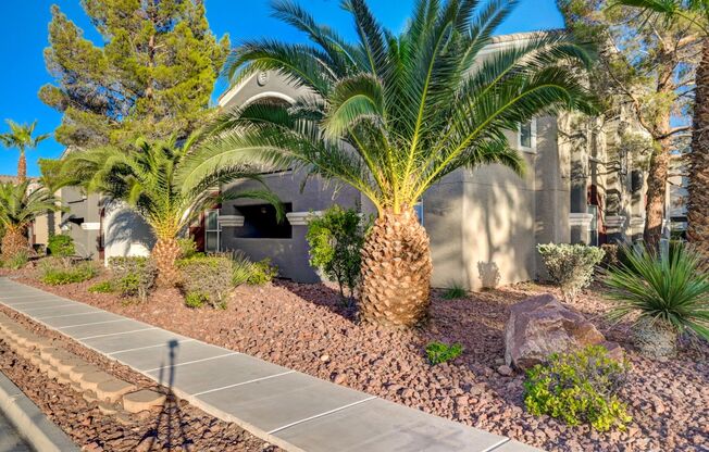 Charming 3 Bedroom Upstairs Condo in a Gated Community!