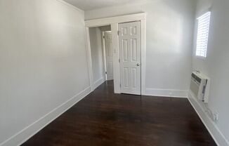 1 bed, 1 bath, 500 sqft, $1,850, Unit B