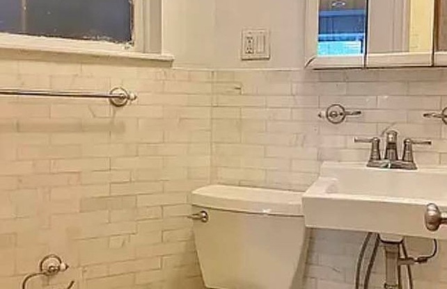 Studio, 1 bath, $2,275, Unit B