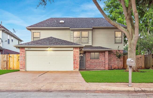 3807 CEDAR VLY DR