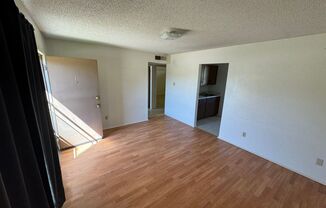 2 beds, 1 bath, 756 sqft, $850, Unit Apartment 1