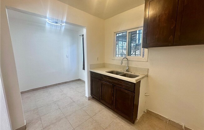 113 W 97 ST