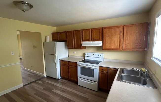 2282 West Nichols