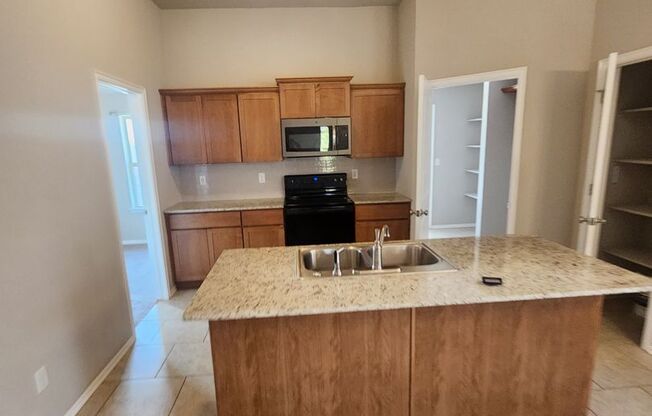 3 beds, 2 baths, $1,495