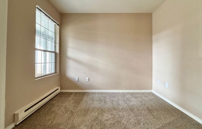 1 bed, 1 bath, 820 sqft, $1,575, Unit 1112